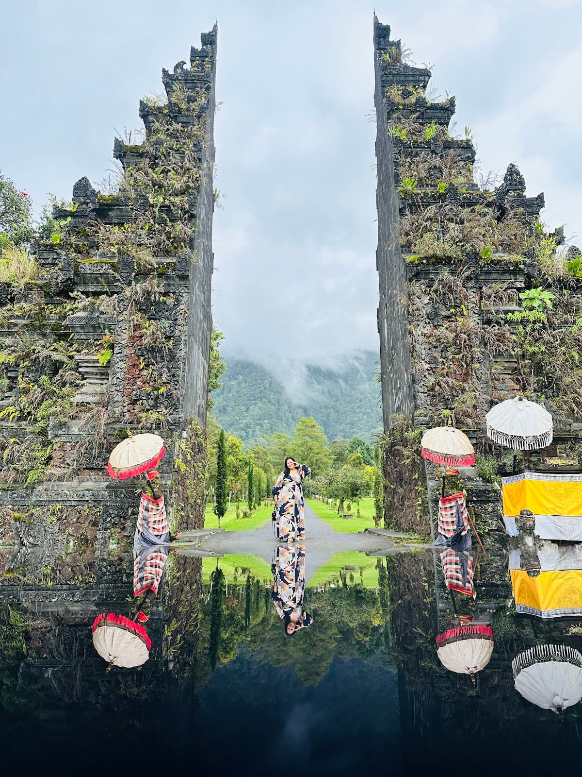 Handara Gate