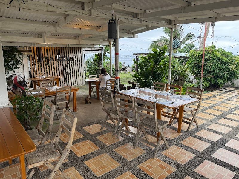Harbour Café (simple seaside eatery near Basco port)