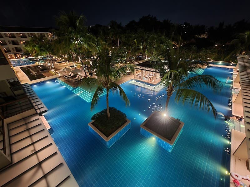 Henann Resort Alona Beach (Garden-Facing Rooms)