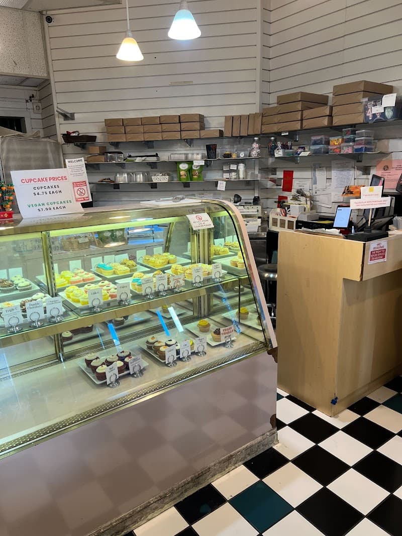 Hokulani Bakeshop (Vegetarian-Friendly Treats)