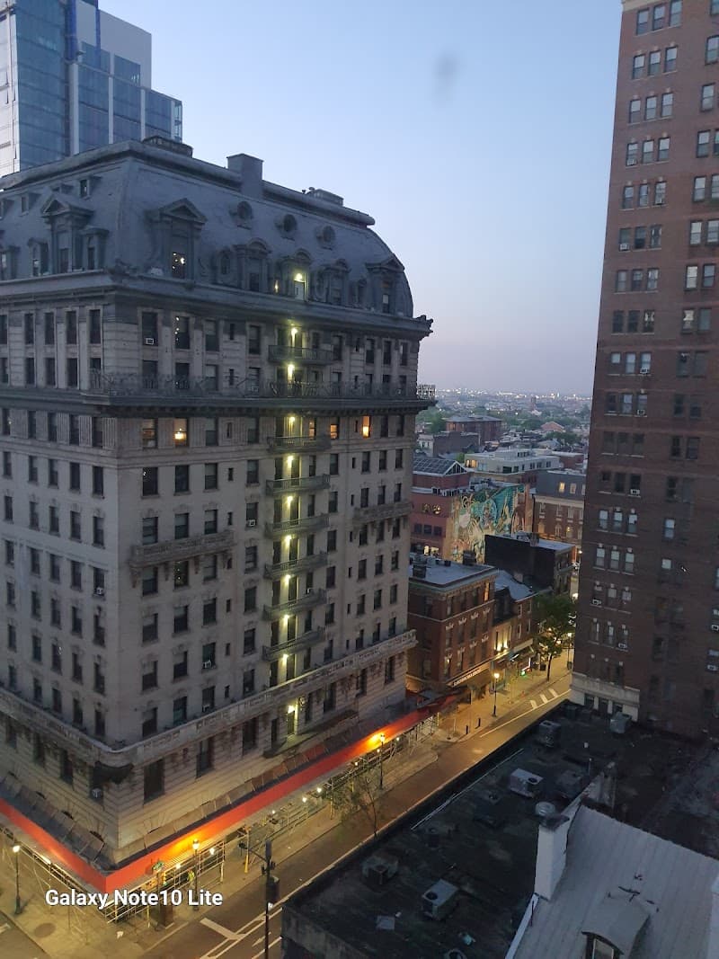 Holiday Inn Express Philadelphia-Midtown