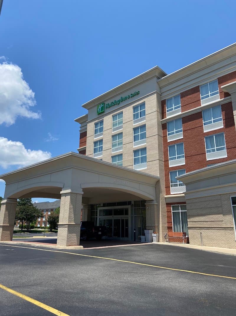 Holiday Inn Hotel & Suites Williamsburg-Historic Gateway