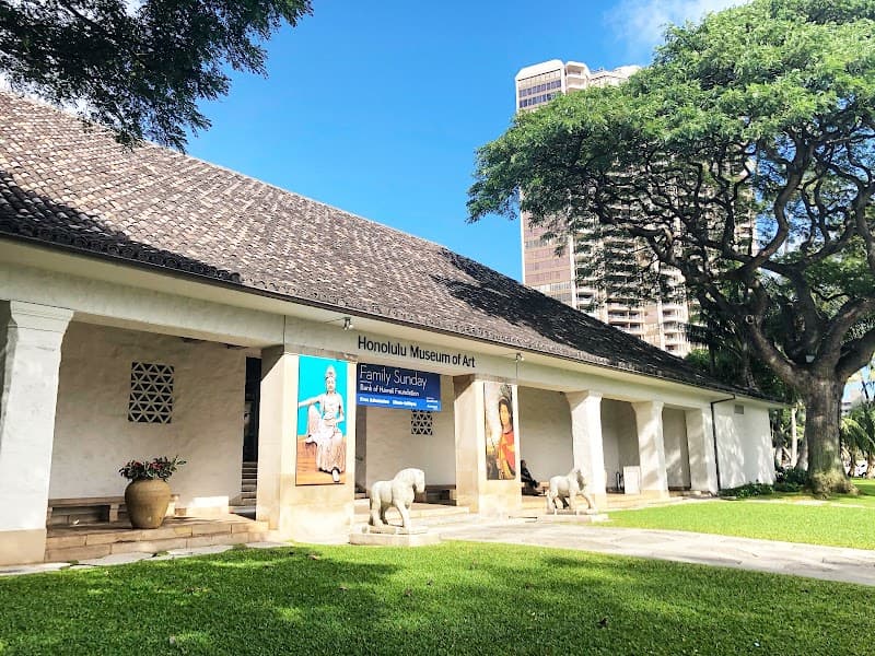 Honolulu Museum of Art (HoMA) & Courtyards