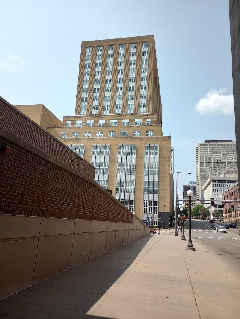 Hotel 340 / Hyatt Place St. Paul (Historic Lowertown Building)