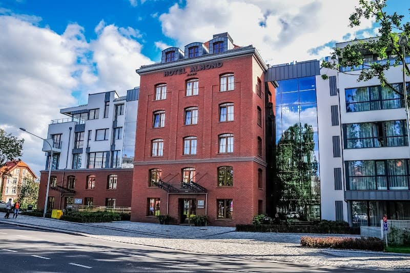 Hotel Almond Business & SPA
