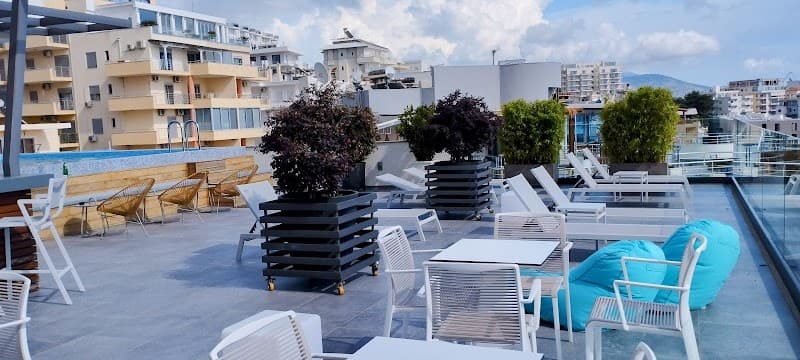 Hotel Glow Boutique & Suites