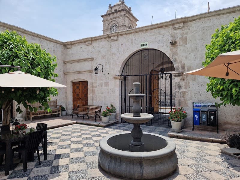 Hotel San Agustín Posada del Monasterio