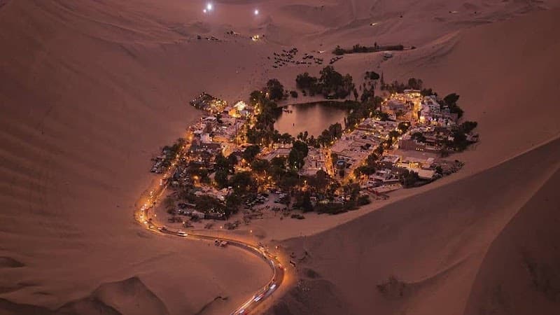 Huacachina Oasis Lagoon