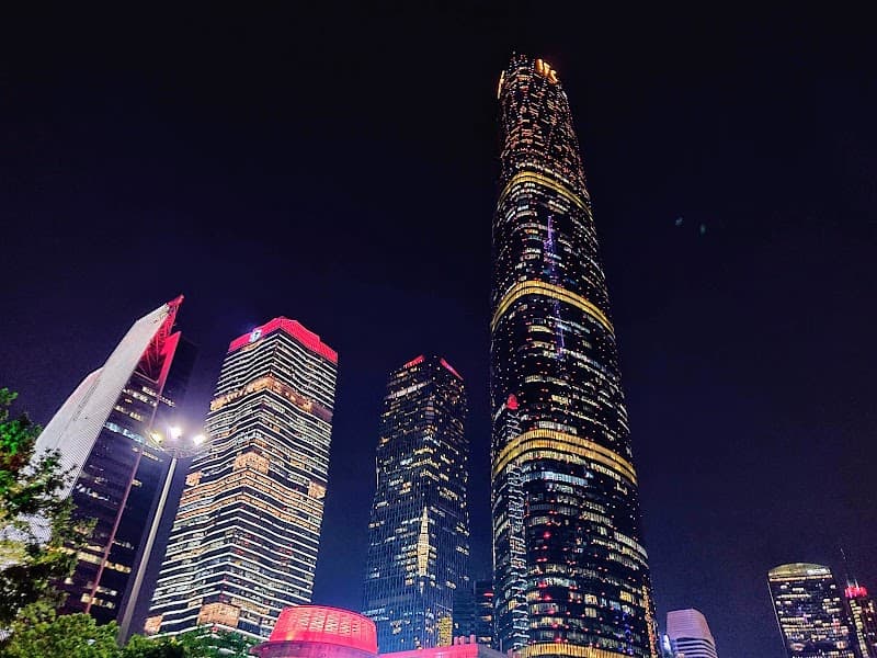 Huacheng Square and Flower City Avenue