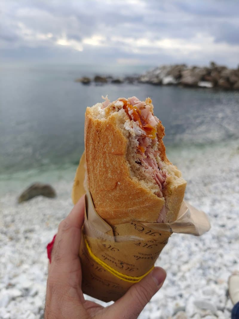 Il Crudo Panineria