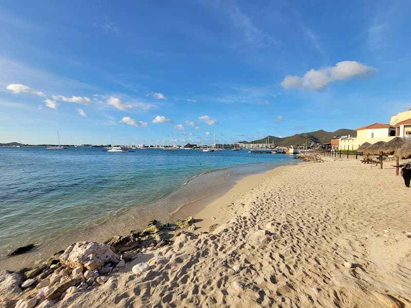 Infinity Beach Bar