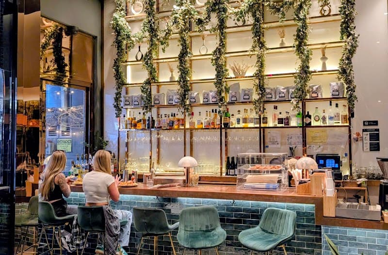 Isla & Co. Midtown
