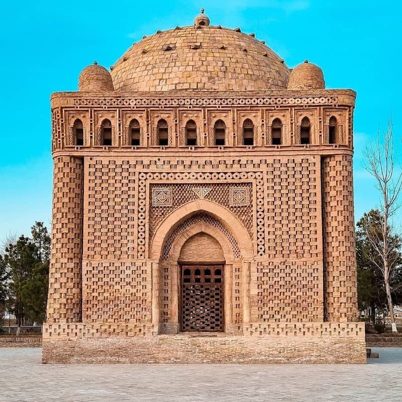 Ismail Samani Mausoleum & Park Samanidov