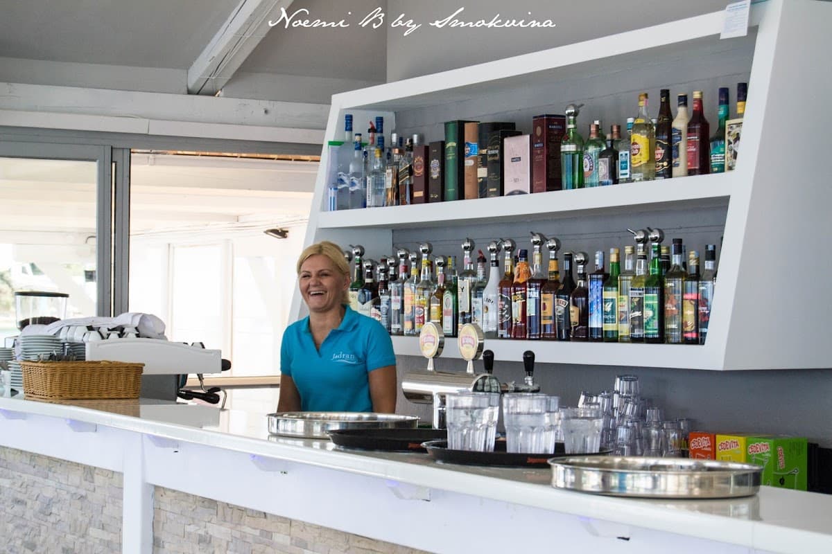 Jadran Beach Bar