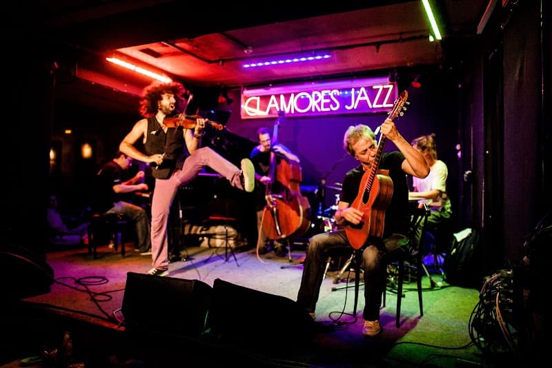 Jazz Bar Clamores Live Music