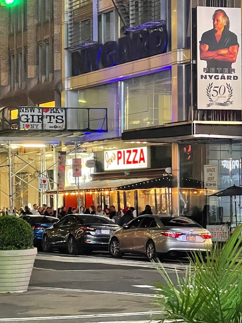 Joe's Pizza - Times Square