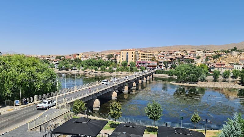 Kızılırmak Riverside Stroll