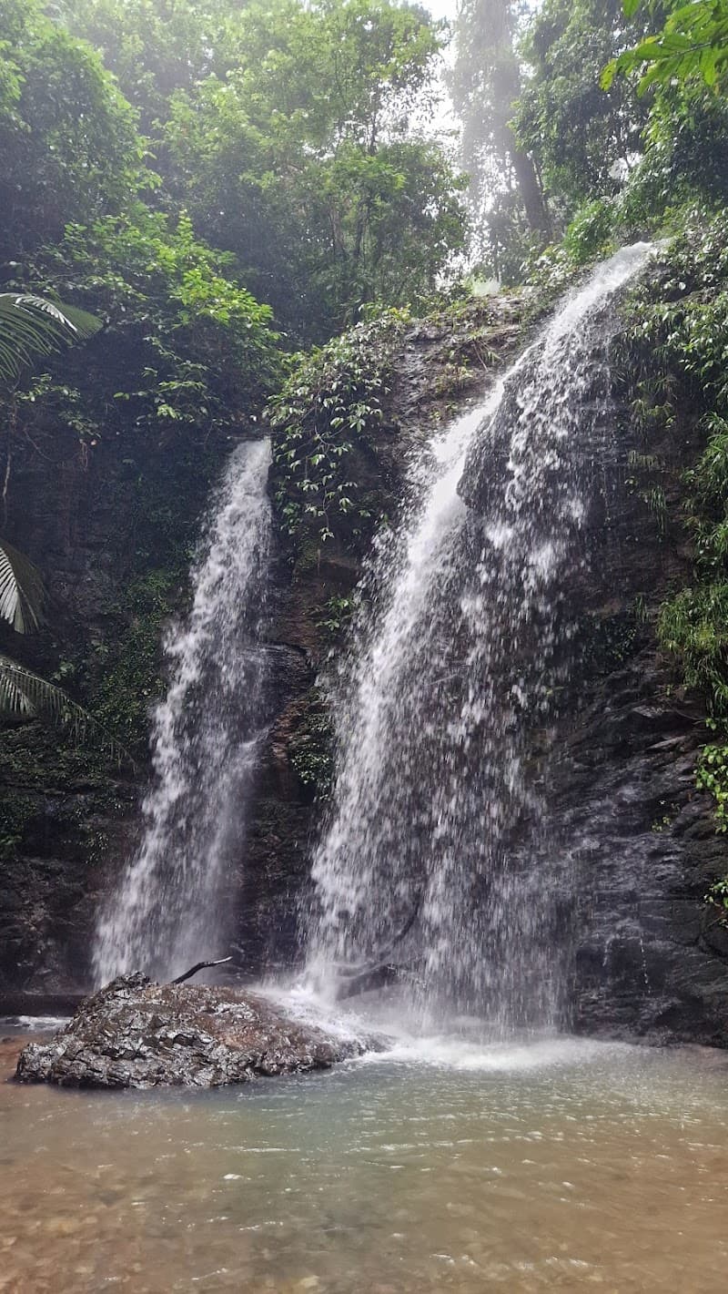 Khlong Chak Waterfall Trail
