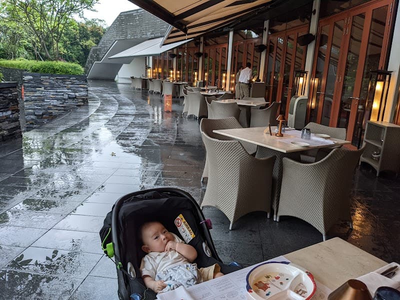 Knolls Seafood Tavern