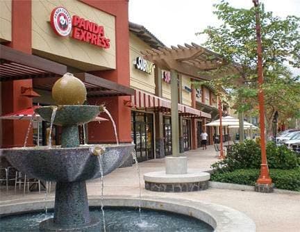 Kona Commons Evening Shopping Stroll