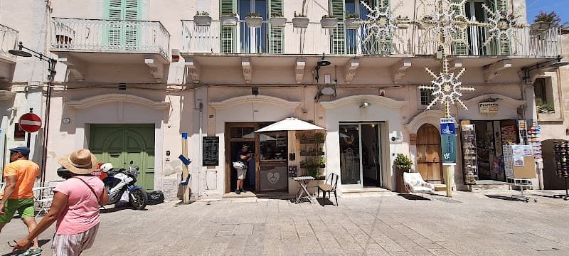 L’Arturo Enogastronomia