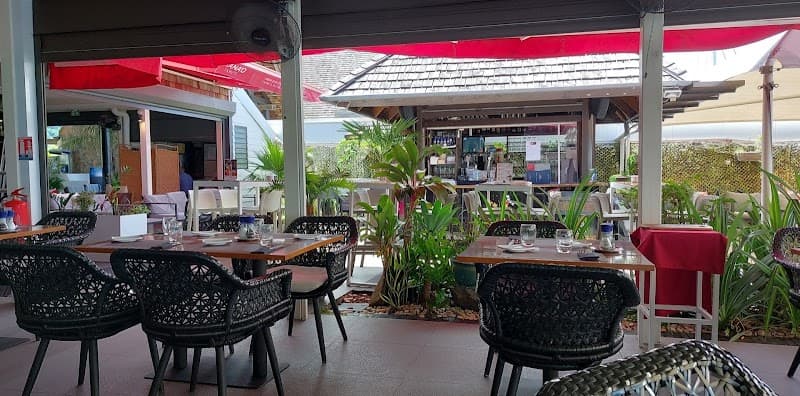 L’Instant Présent (Vegan/Vegetarian-Friendly Café)