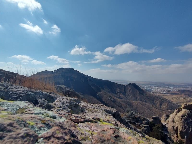 La Bufa Hill (Mirador & Light Hike)