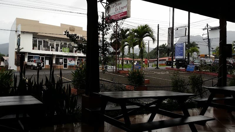 La Choza de Laurel