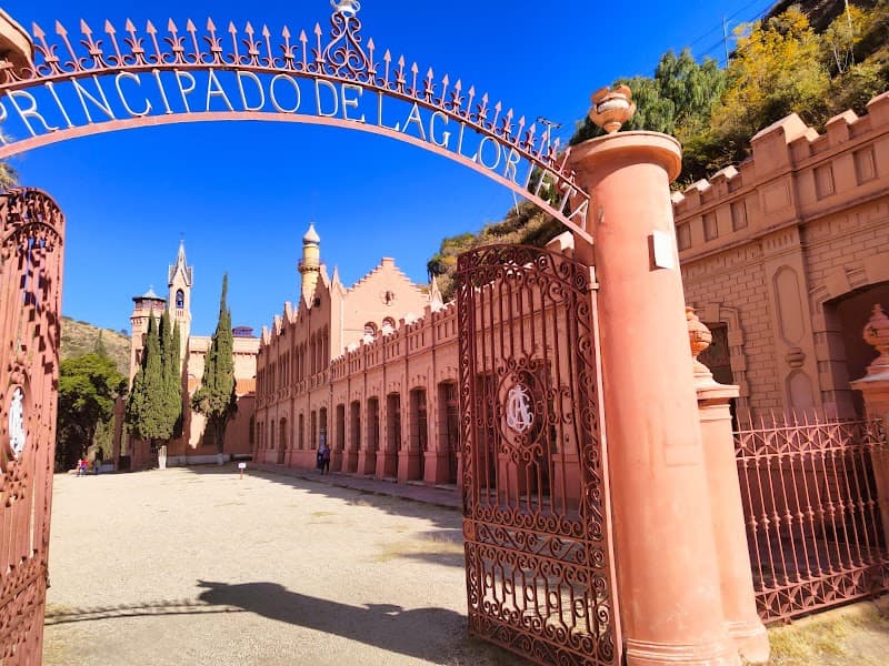 La Glorieta Castle