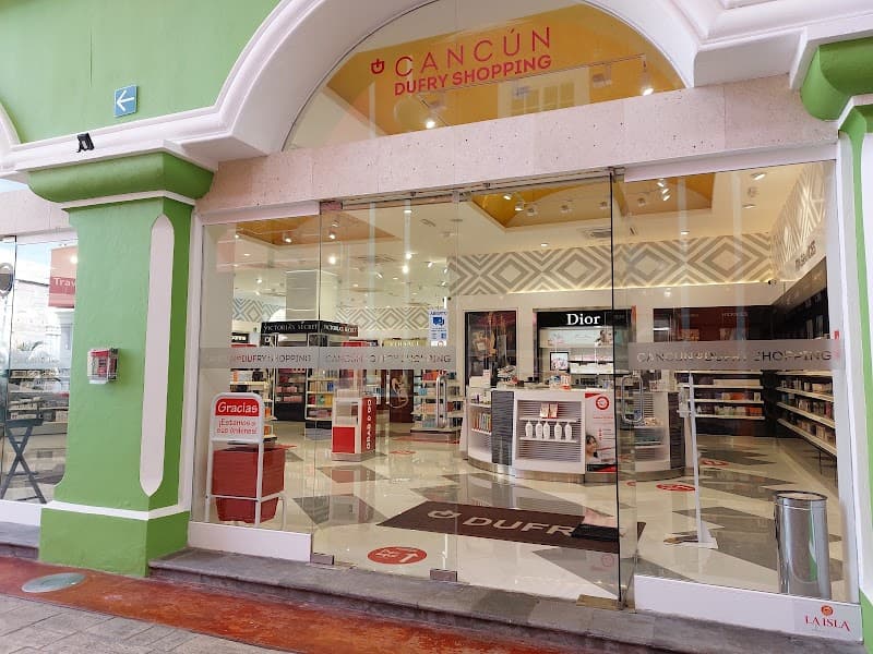 La Isla Shopping Village