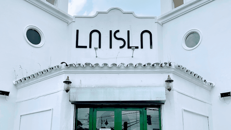 La Isla Surf School