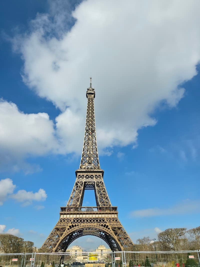 La Tour Eiffel Café