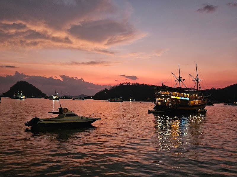 Labuan Bajo Harborfront Stroll
