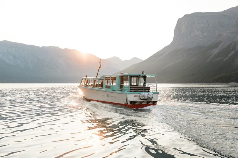 Lake Minnewanka Cruise