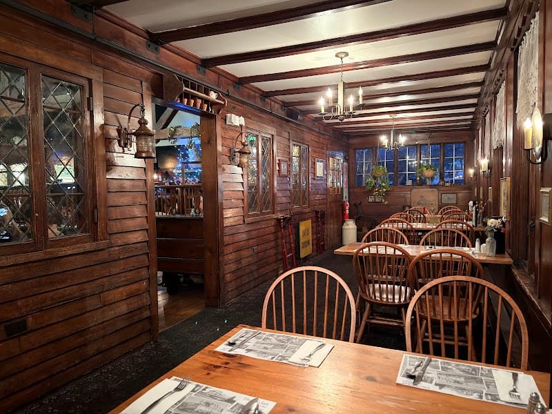 Lamie’s Inn & The Old Salt