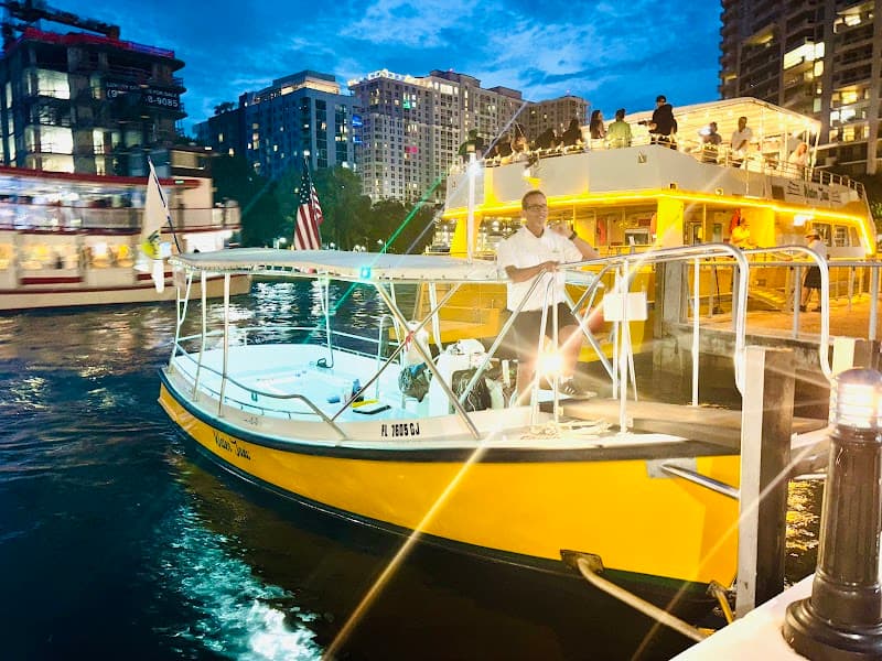 LauderGO Water Trolley & Riverwalk Stroll