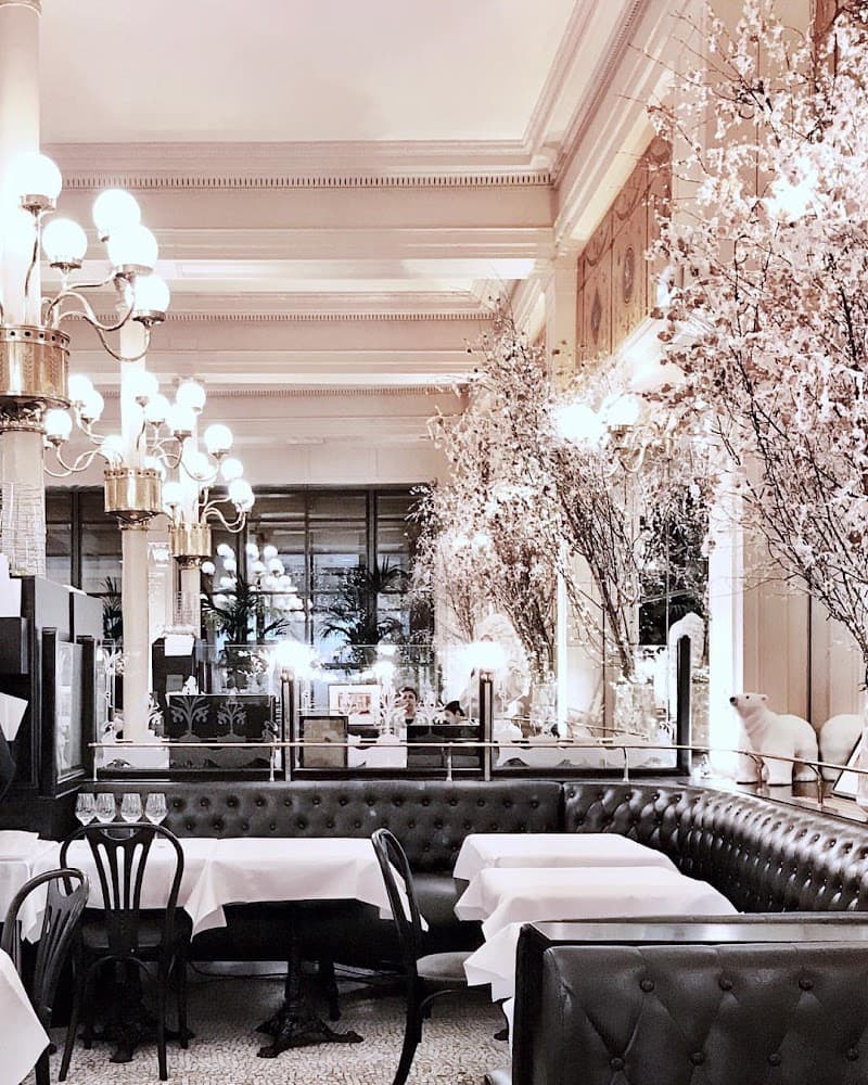 Le Grand Colbert