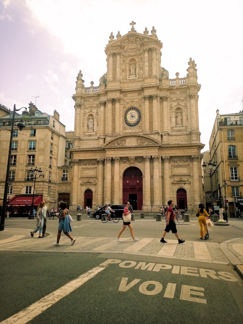 Le Marais shopping walk