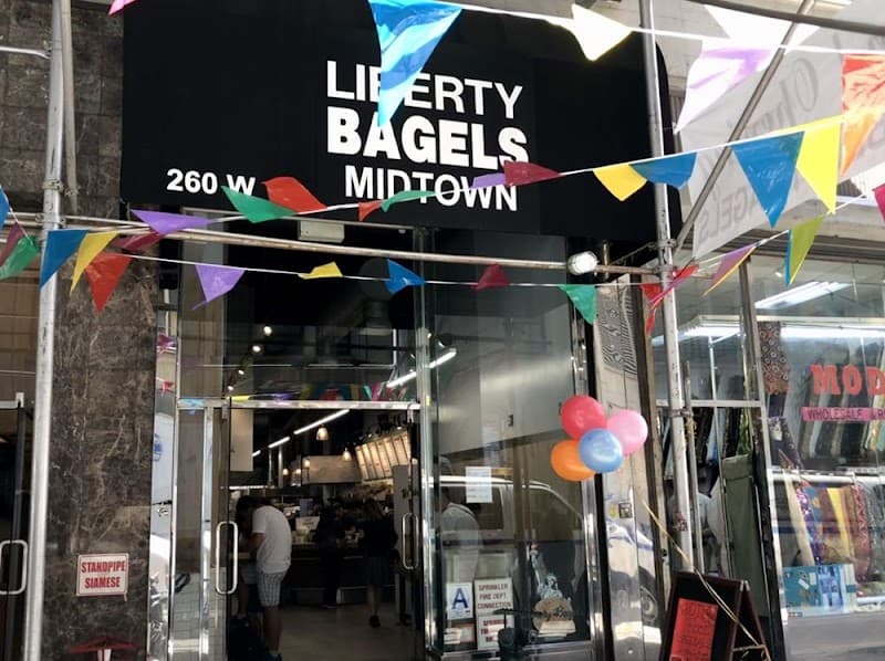 Six Days of Classic & Local New York for Two