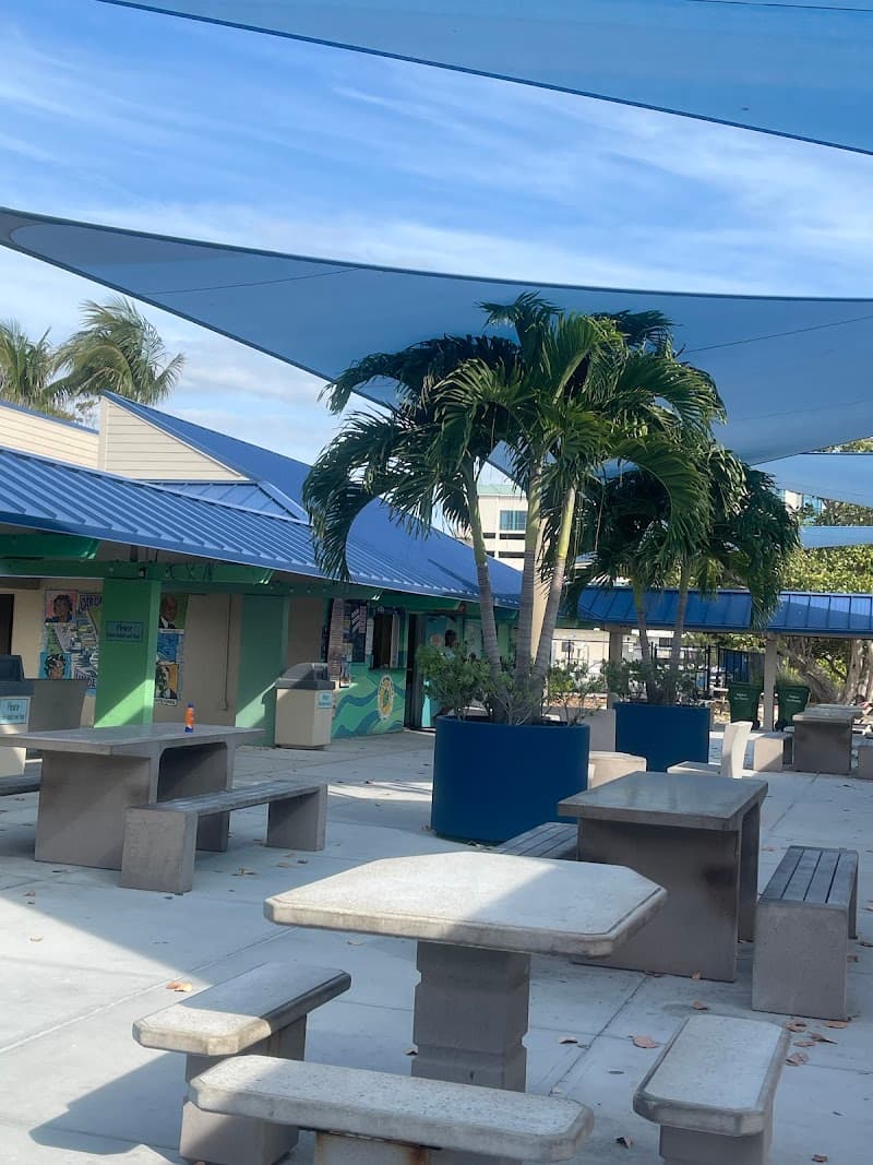 Lido Island Grill (Vegetarian/Fish Options)