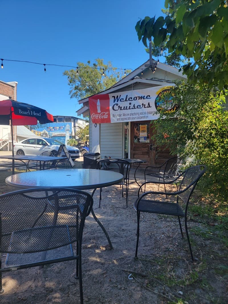 Lil’ Market Deli & Bagelry