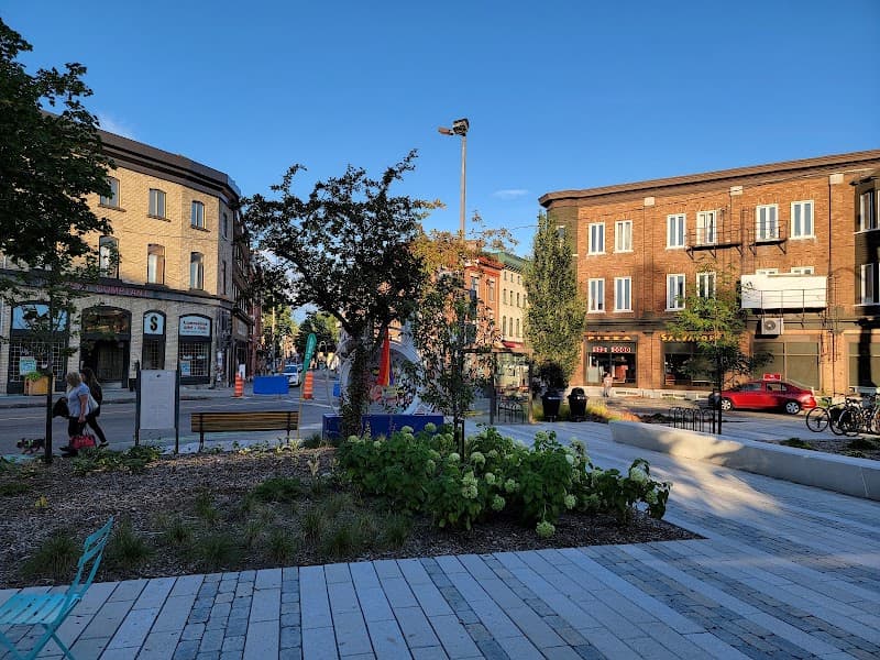 Limoilou Neighborhood Free-Explore