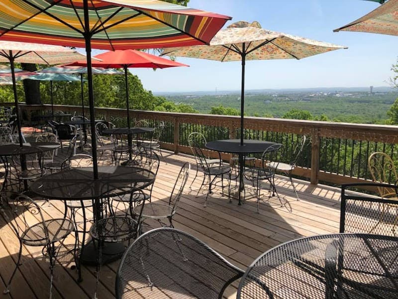 Lindwedel Winery Tasting Room