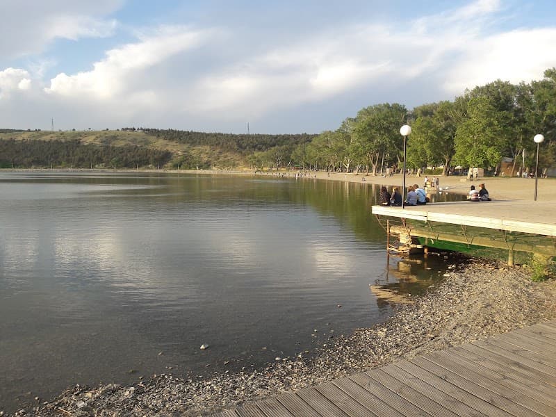 Lisi Lake Nature Loop