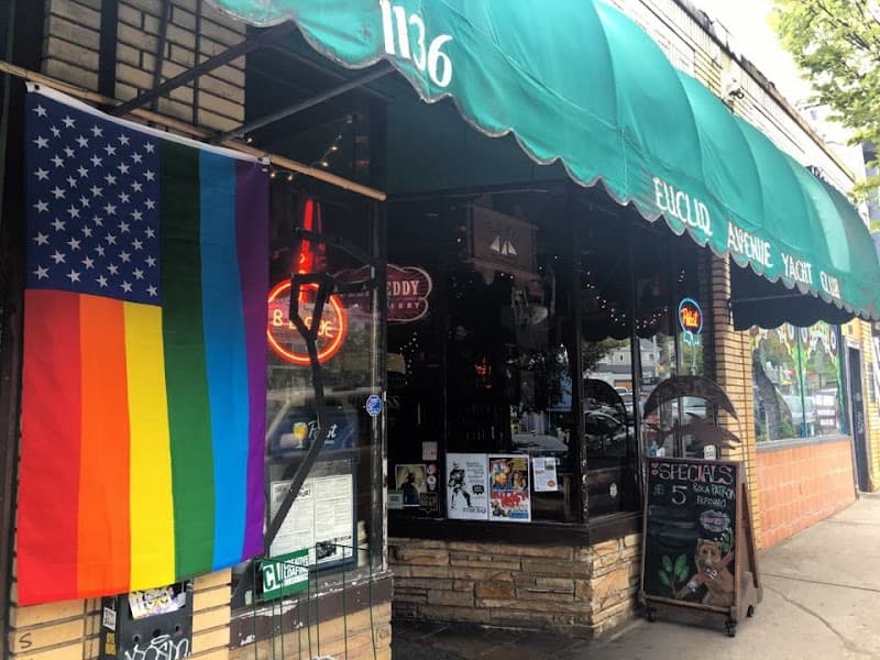 Little Five Points bars (Church or Euclid Ave Yacht Club)