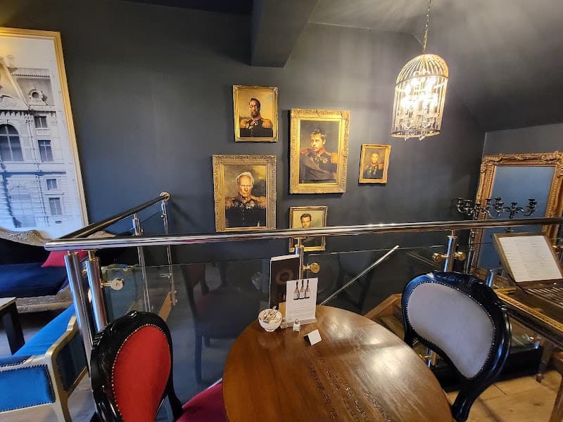 Little Shed at the Tea Junction (Vegetarian Halal‑Friendly Choices)