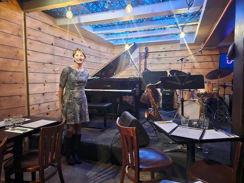 Live Jazz Bar