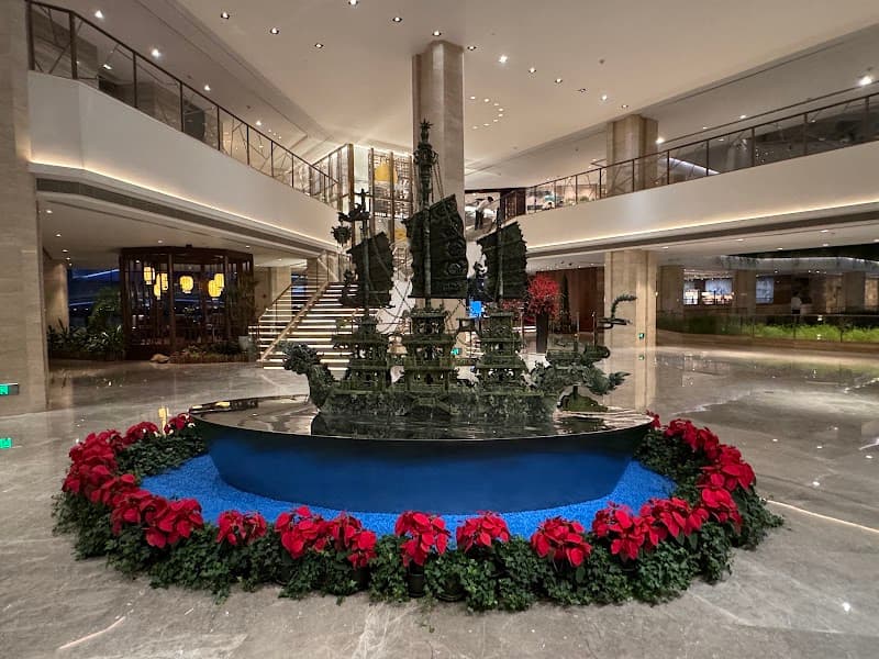 LN White Swan Hotel