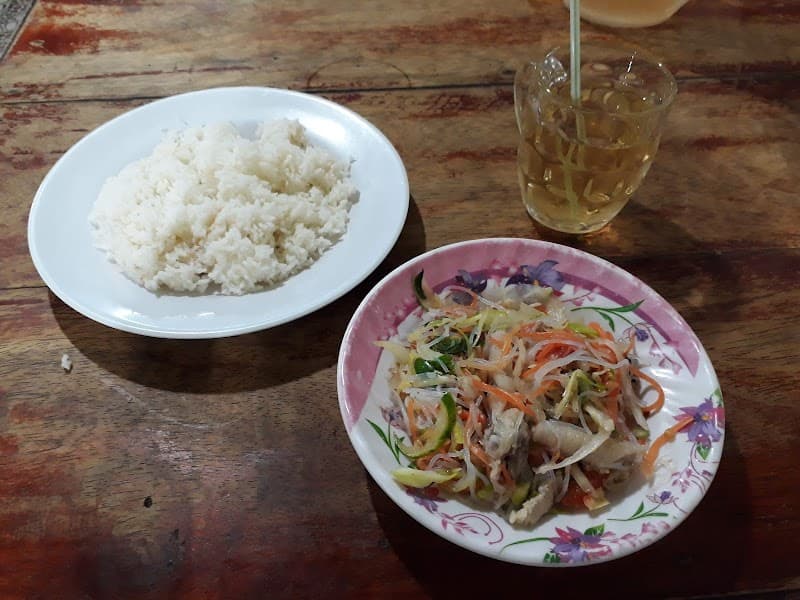 Local Khmer Eatery near Tatai (Seafood & Veg)