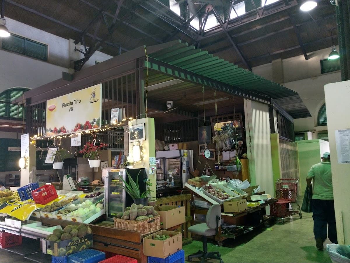 Local Market Browse (Mercado de Santurce)